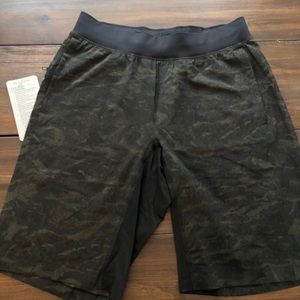 Lululemon T.H.E. Short 11” Linerless M